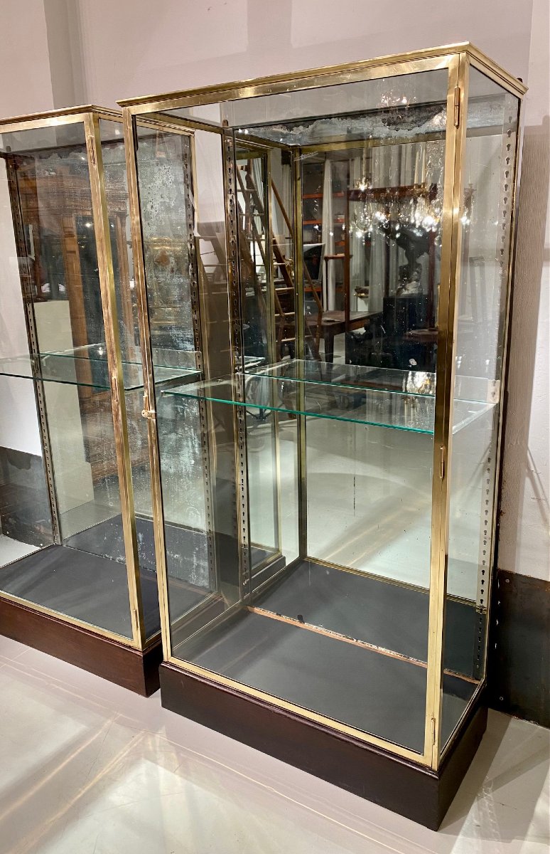 Pair Of Display Cases-photo-2