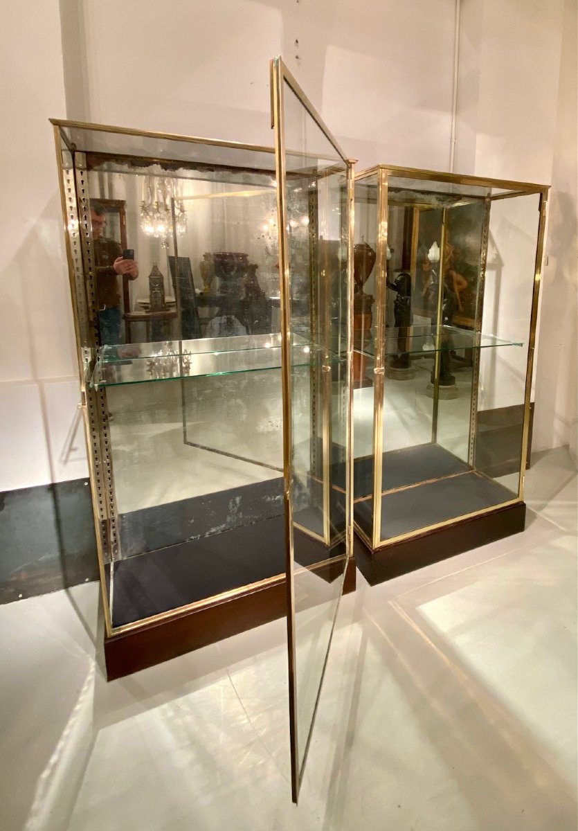 Pair Of Display Cases-photo-4