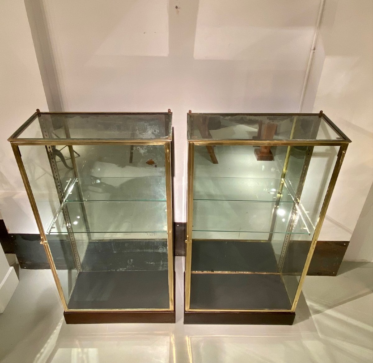 Pair Of Display Cases-photo-6