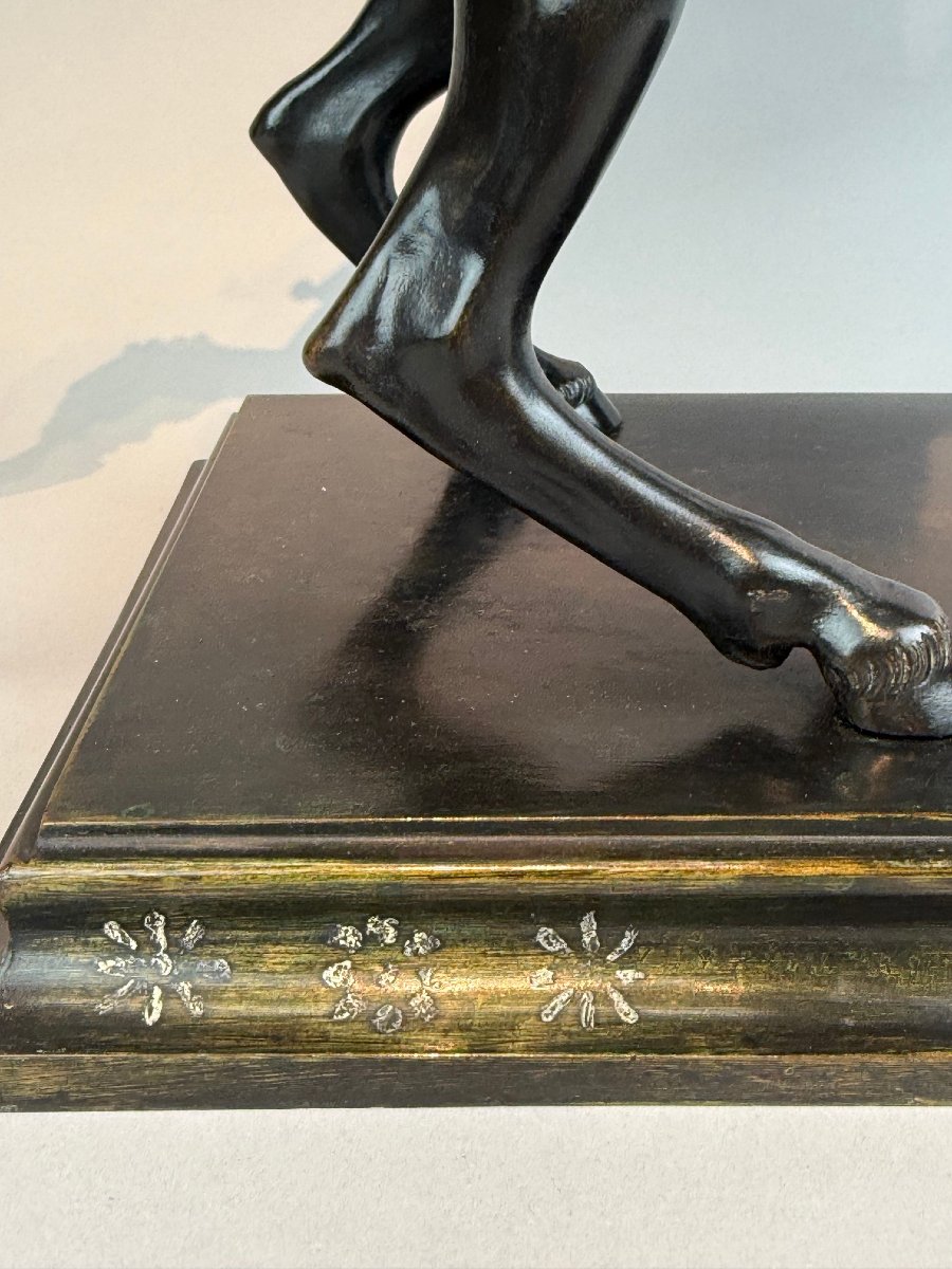 Une  sculpture équestre en bronze représentant Alexandre le Grand-photo-7