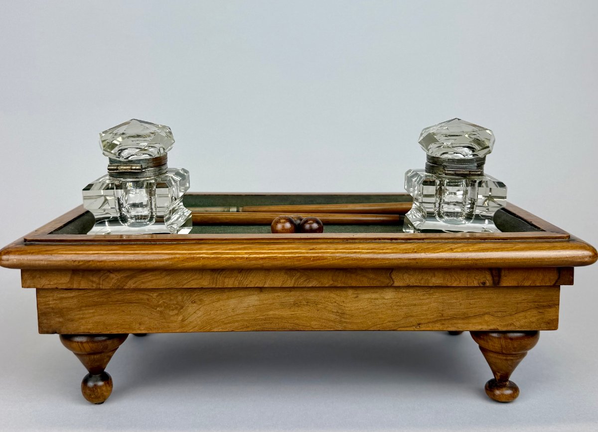 Encrier anglais en noyer sur le thème du billard, vers 1900-photo-2