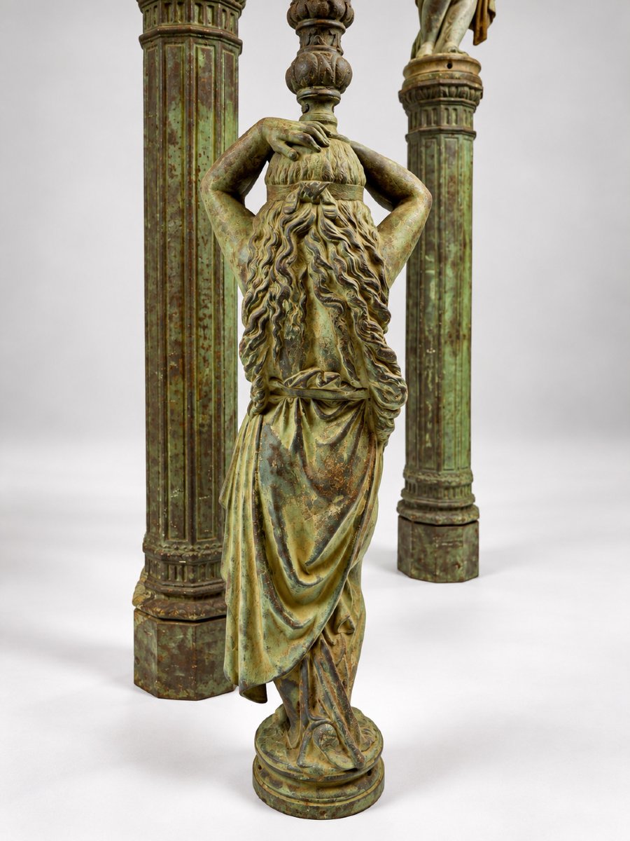 Un  ensemble de 4  candélabres figuratifs en fonte du XIXᵉ siècle, signés “A. Durenne, Paris”-photo-3