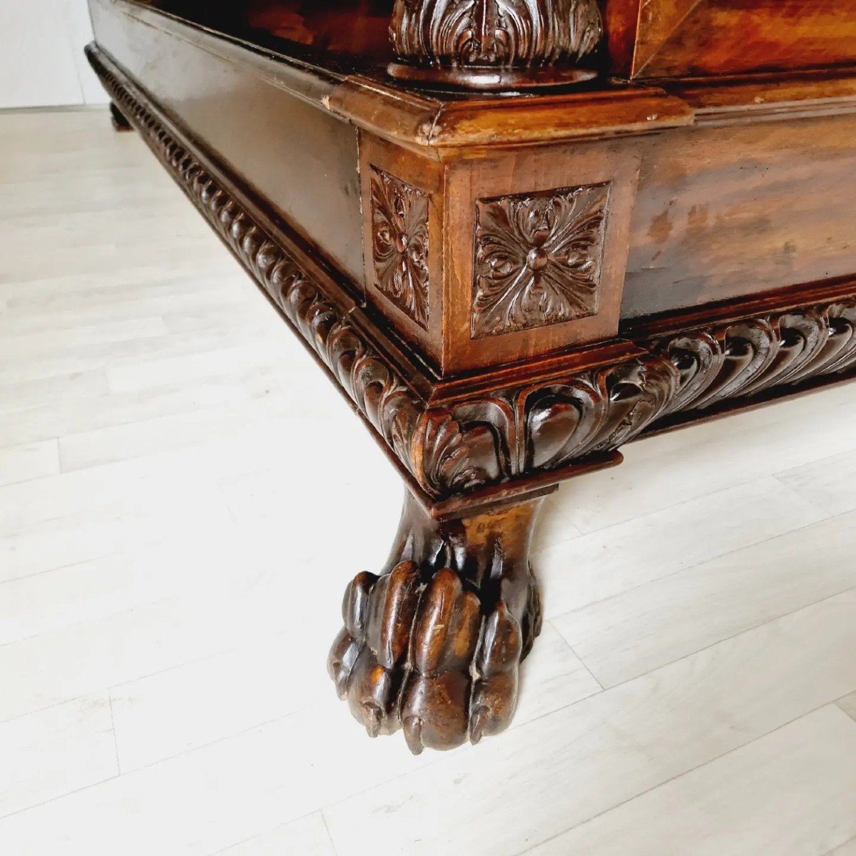 Antique Italian Renaissance Bed-photo-4