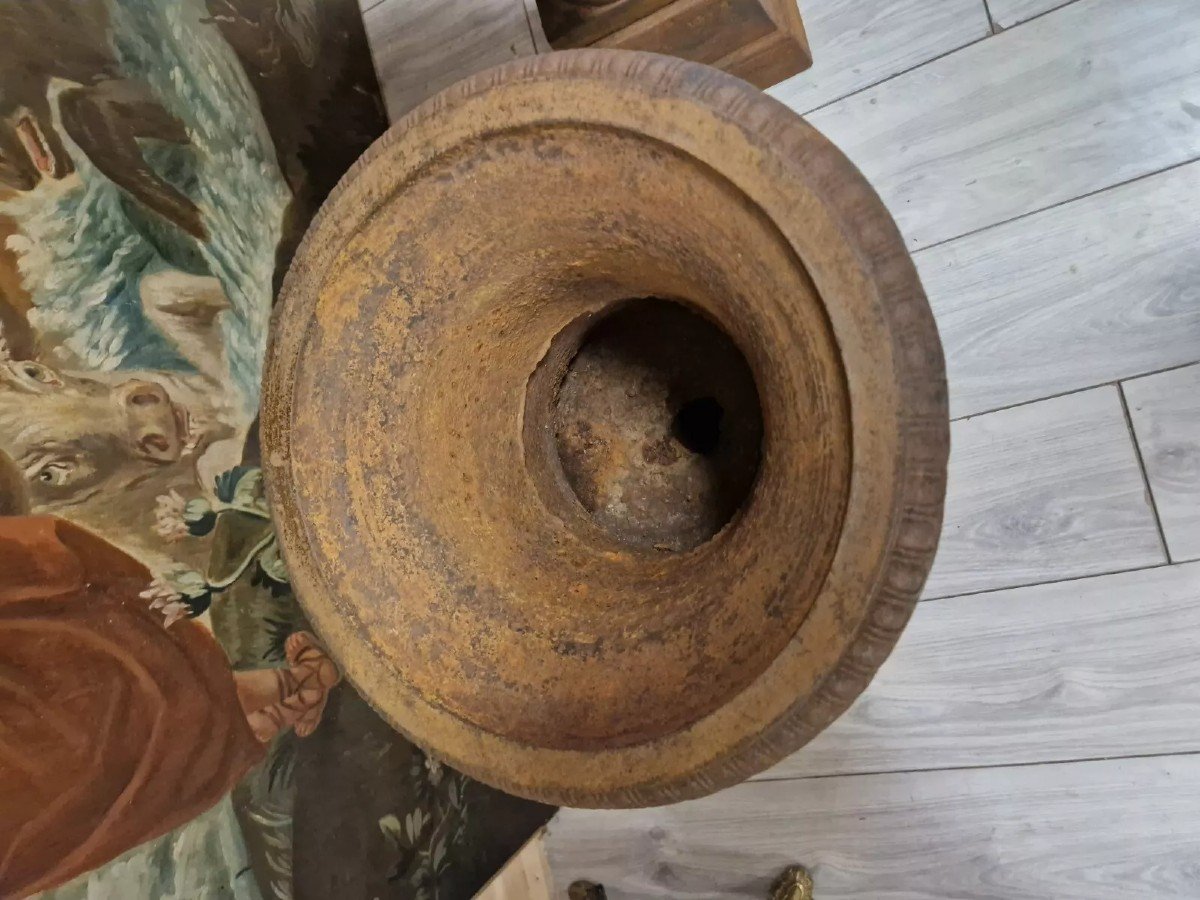 Pair Of Large Medici Vases-photo-3