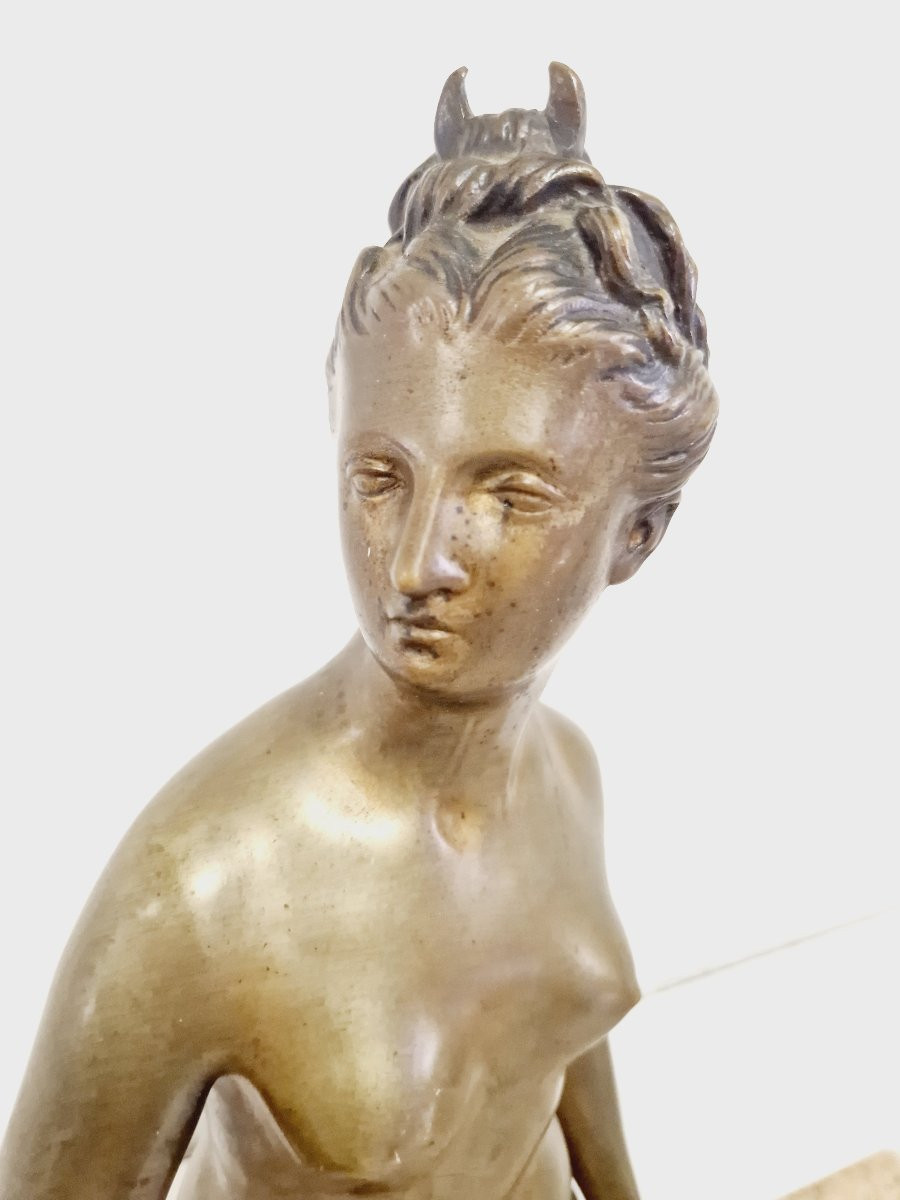 Sculpture en bronze du 19ème siècle de Diane la chasseresse-photo-2
