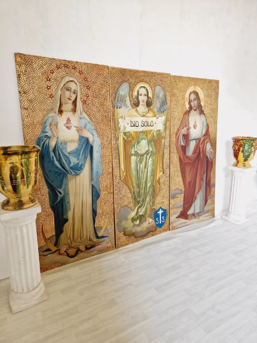 Antique Triptych Of Religious Oil Paintings On A Golden Background-photo-4