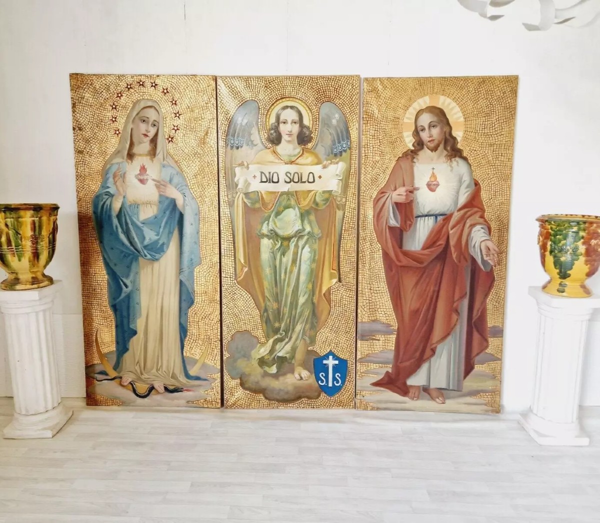 Antique Triptych Of Religious Oil Paintings On A Golden Background