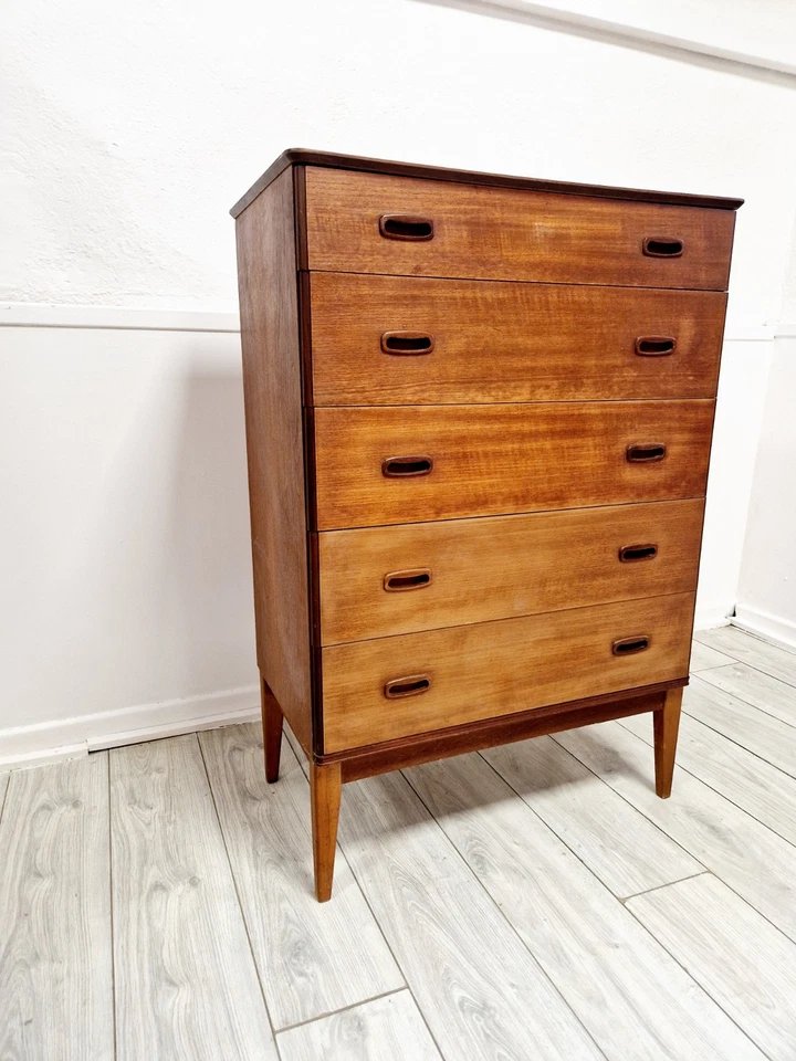 Commode Austinsuite en teck des années 50 vintage-photo-1