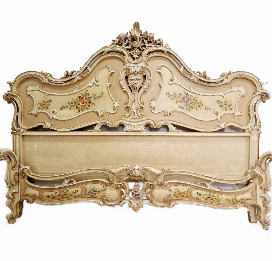Super King Size Venetian Carved Wood Bed-photo-3