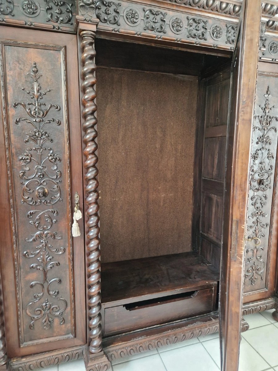 Chambre à coucher antique de style Renaissance italienne - Déjà vu dans un film-photo-4