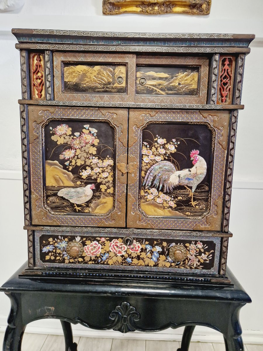 Armoire japonaise antique laquée du XIXe siècle-photo-3