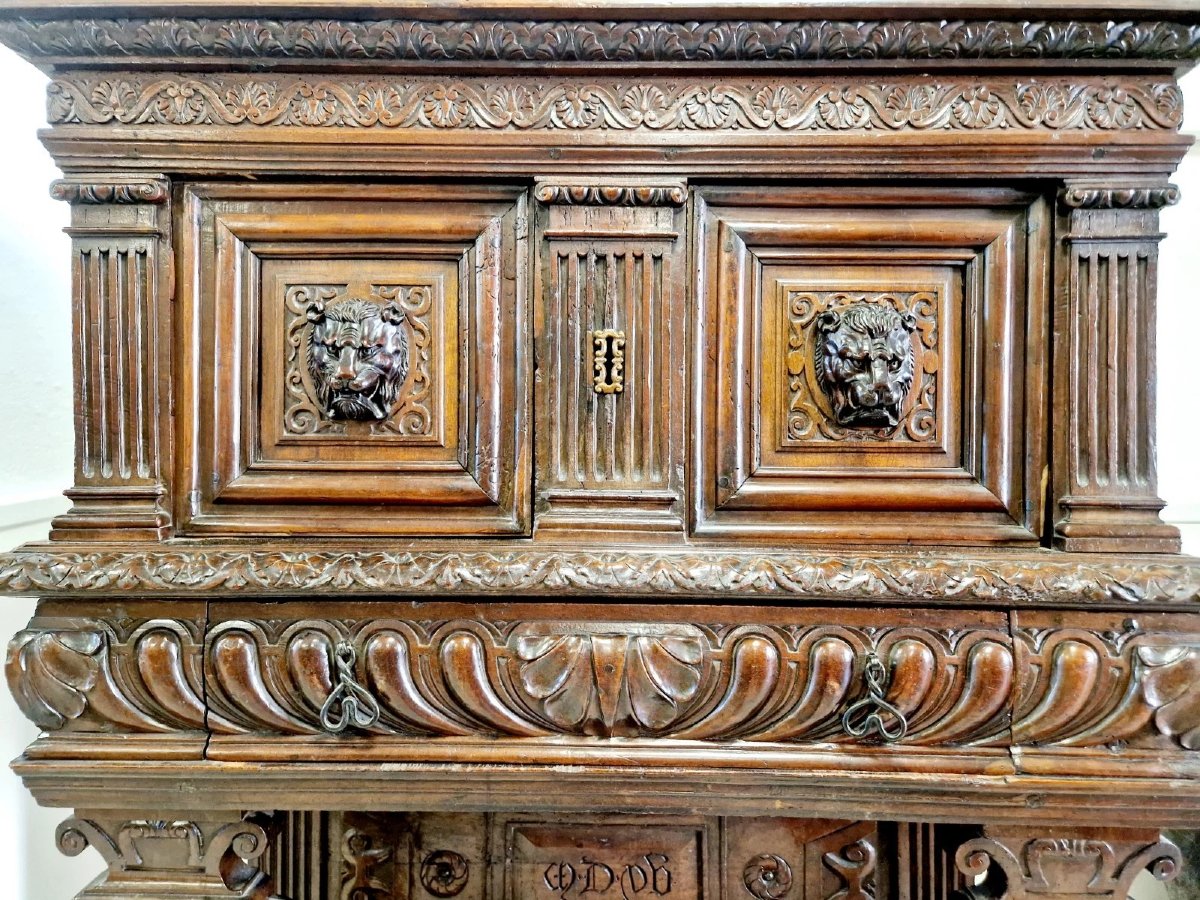 Antique Italian Renaissance Style Wardrobe-photo-7