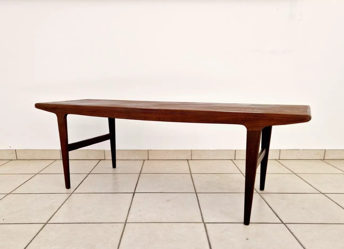 Table Afromosia Fonseca plus jeune du milieu du siècle