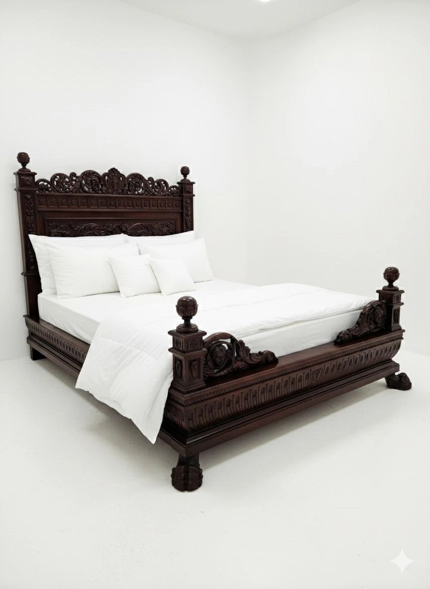 Antique Italian Renaissance-style King-size Bed-photo-2