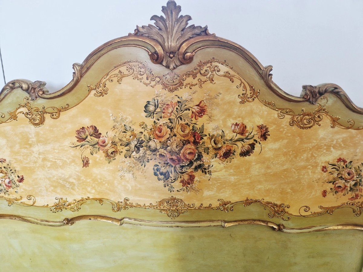 Antique Venetian Bed And Chair, King Size-photo-8