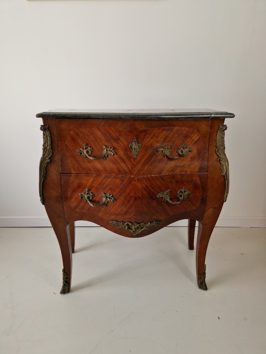 Commode ancienne française de style Louis XV