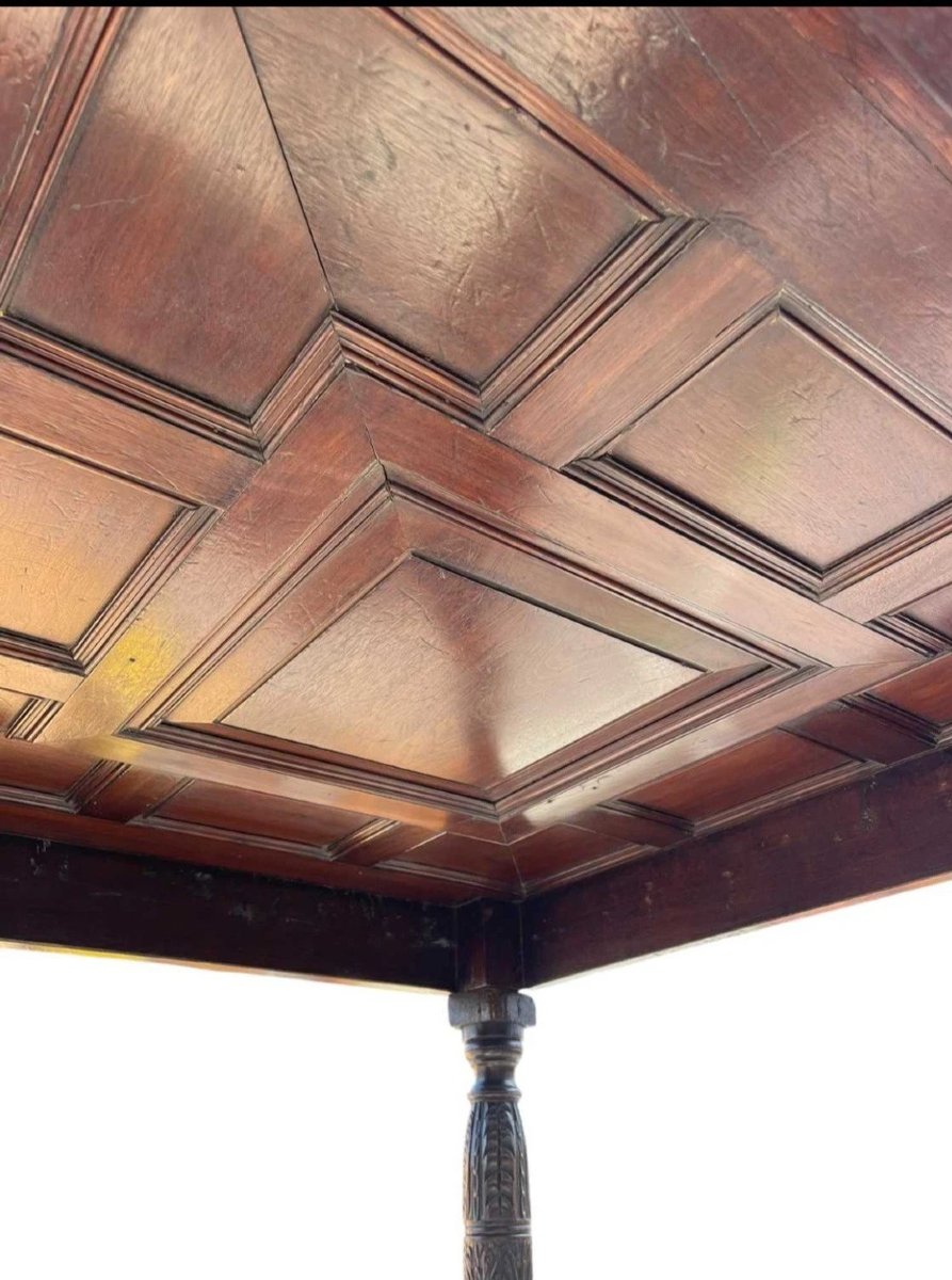 Lit à baldaquin jacobéen antique du XVIIe siècle Sainte-photo-1