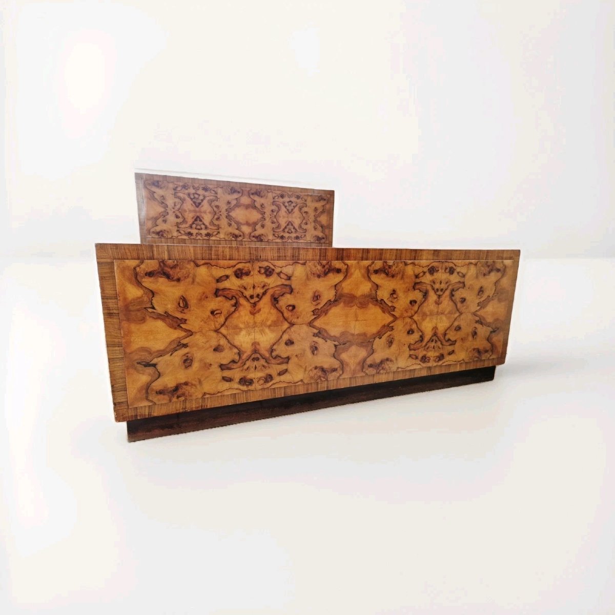 Art Deco King Size Bed In Blond Walnut Burl-photo-4