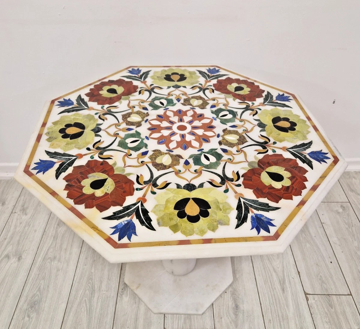 Table vintage italienne en marbre Pietra Dura avec incrustations florales