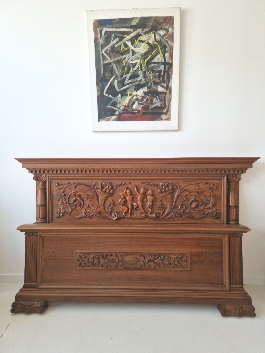 Antique Renaissance Style King Size  Bed And Nightstands