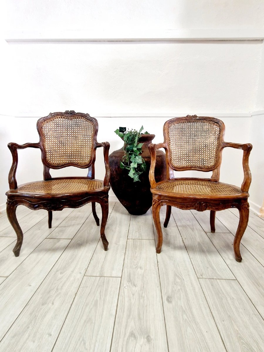 Fauteuils anciens en cane français, style Louis XVI, château du XVIIIe siècle-photo-2