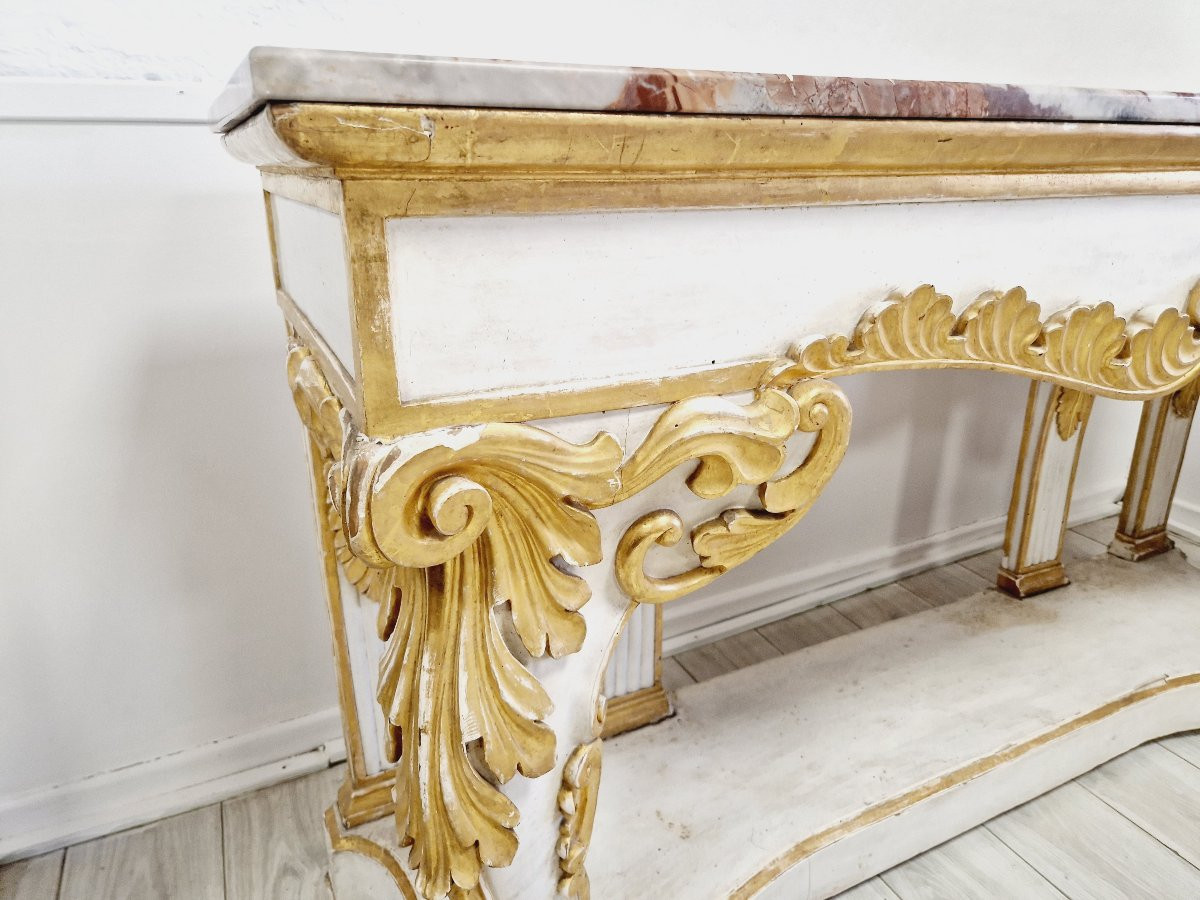 Grande console antique à plateau en marbre, table d'entrée en bois doré, style château.-photo-5