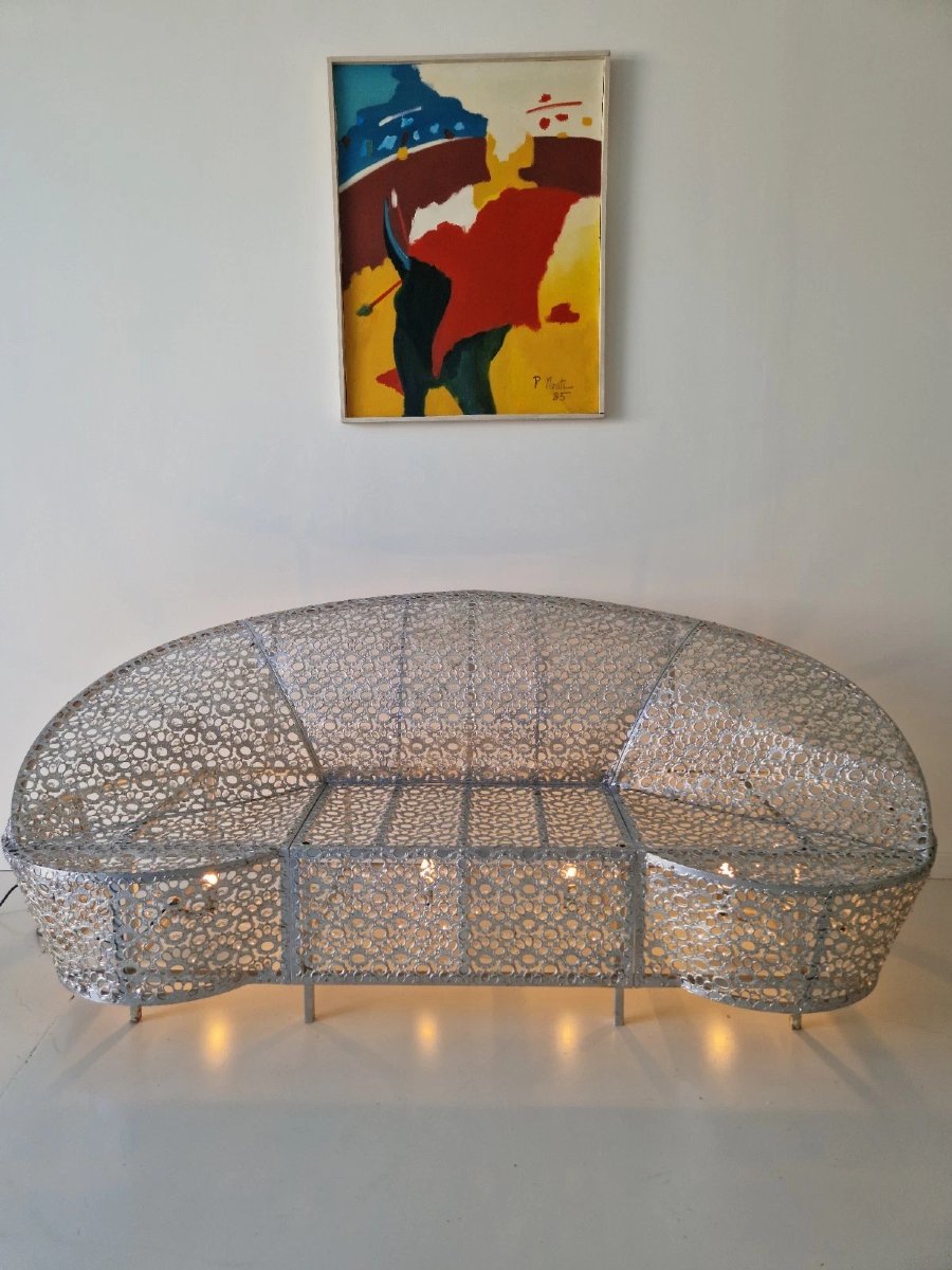 Canapé design en métal ajouré illuminé, style moderne du milieu du siècle-photo-4