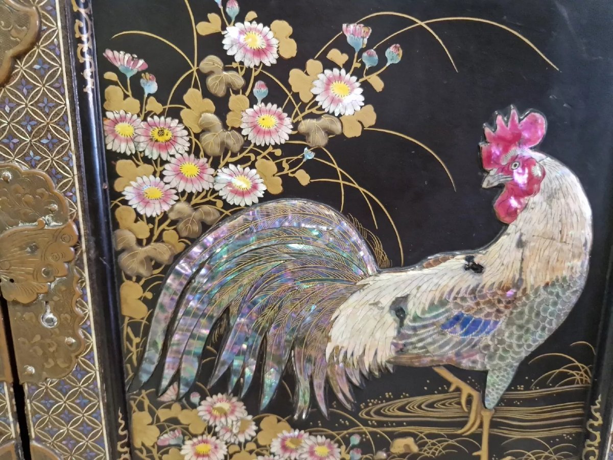 Antique 19th-century Japanese Cabinet, Mother-of-pearl Lacquer, 1850-photo-2