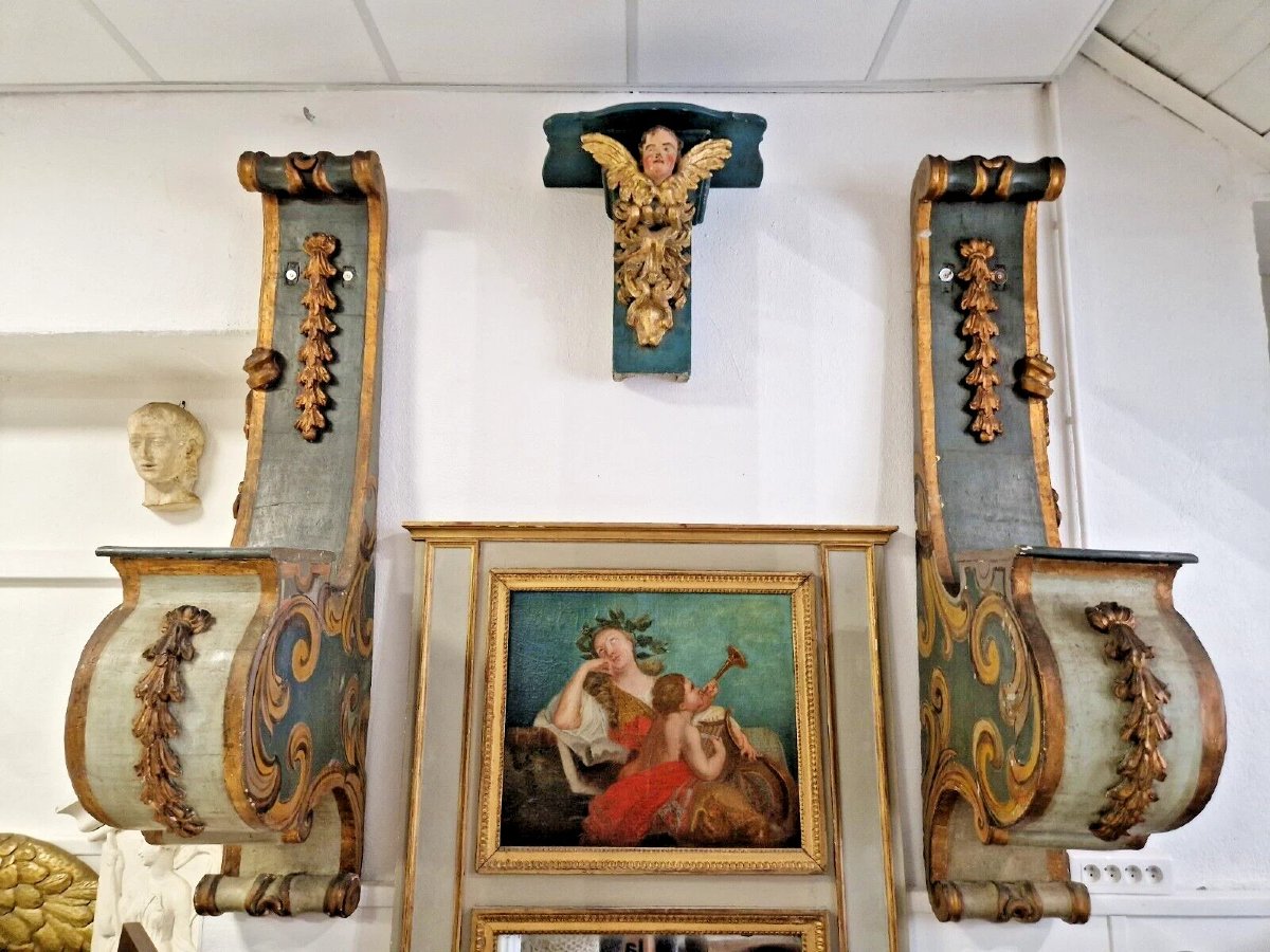 Paire de consoles en bois doré du XVIIIe siècle, étagères anciennes italiennes de style rococo 