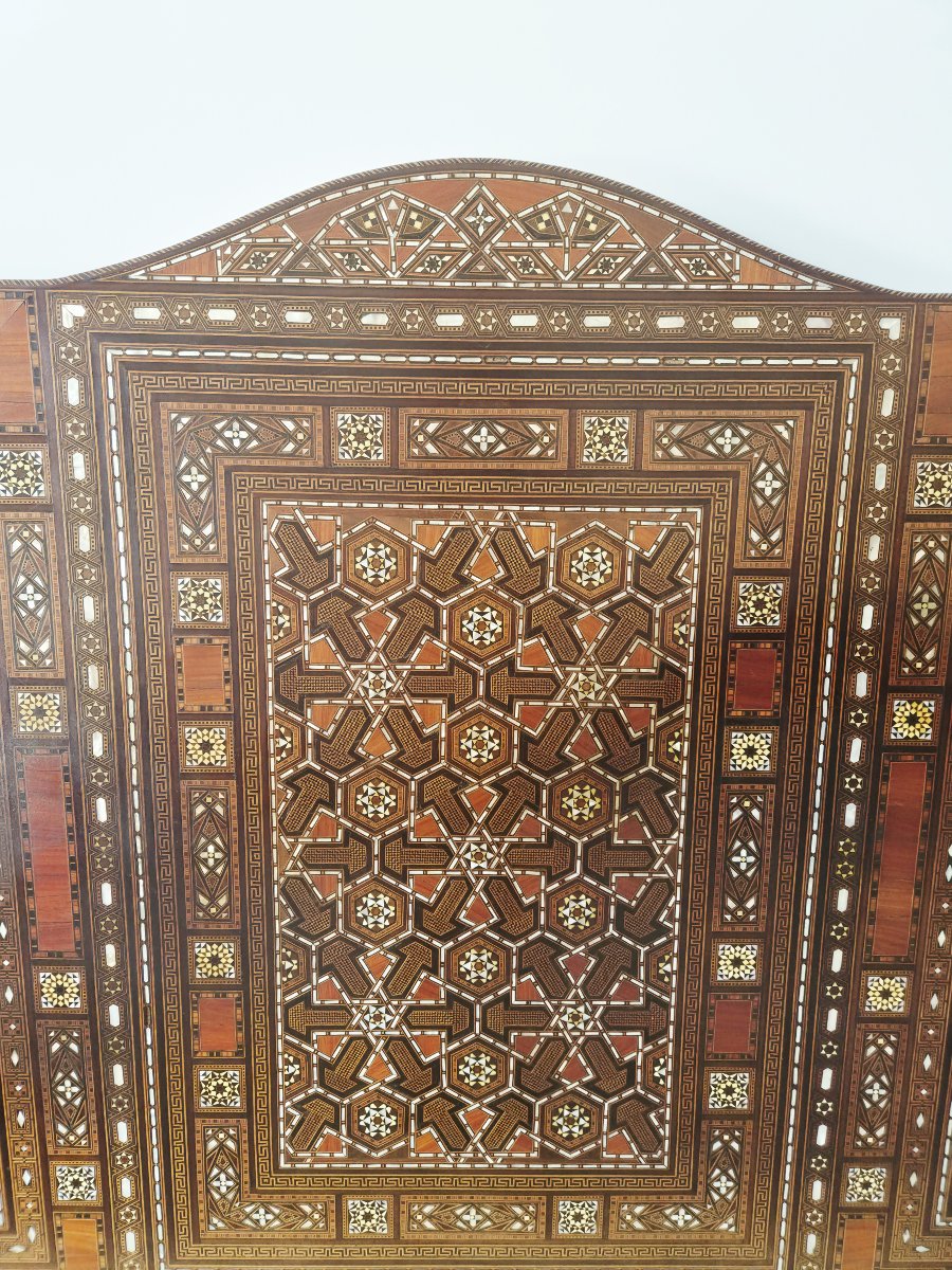 Lit damascène du Moyen-Orient avec incrustations – Mosaïque d'os et de nacre-photo-4