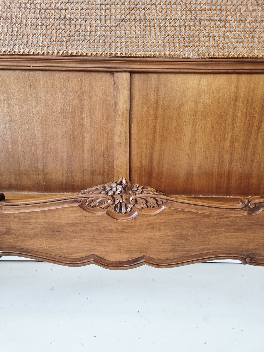 French Louis XV Style Caned Bed Carved Walnut Low Footboard-photo-3