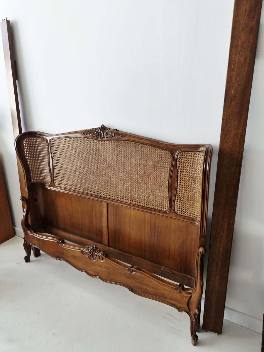 French Louis XV Style Caned Bed Carved Walnut Low Footboard-photo-4