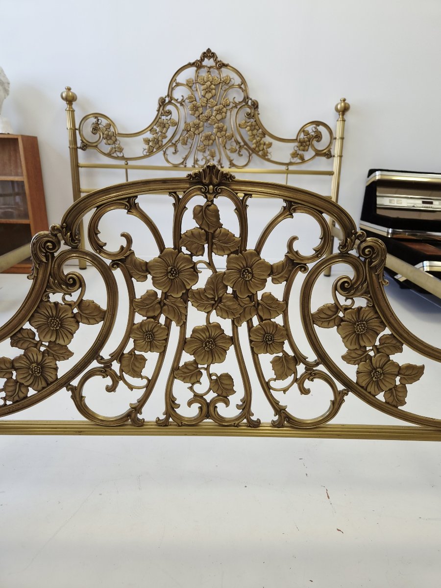 Cadre de lit ancien et ornementé en laiton moulé et bronze doré (style ormolu) – Taille EU King-photo-2