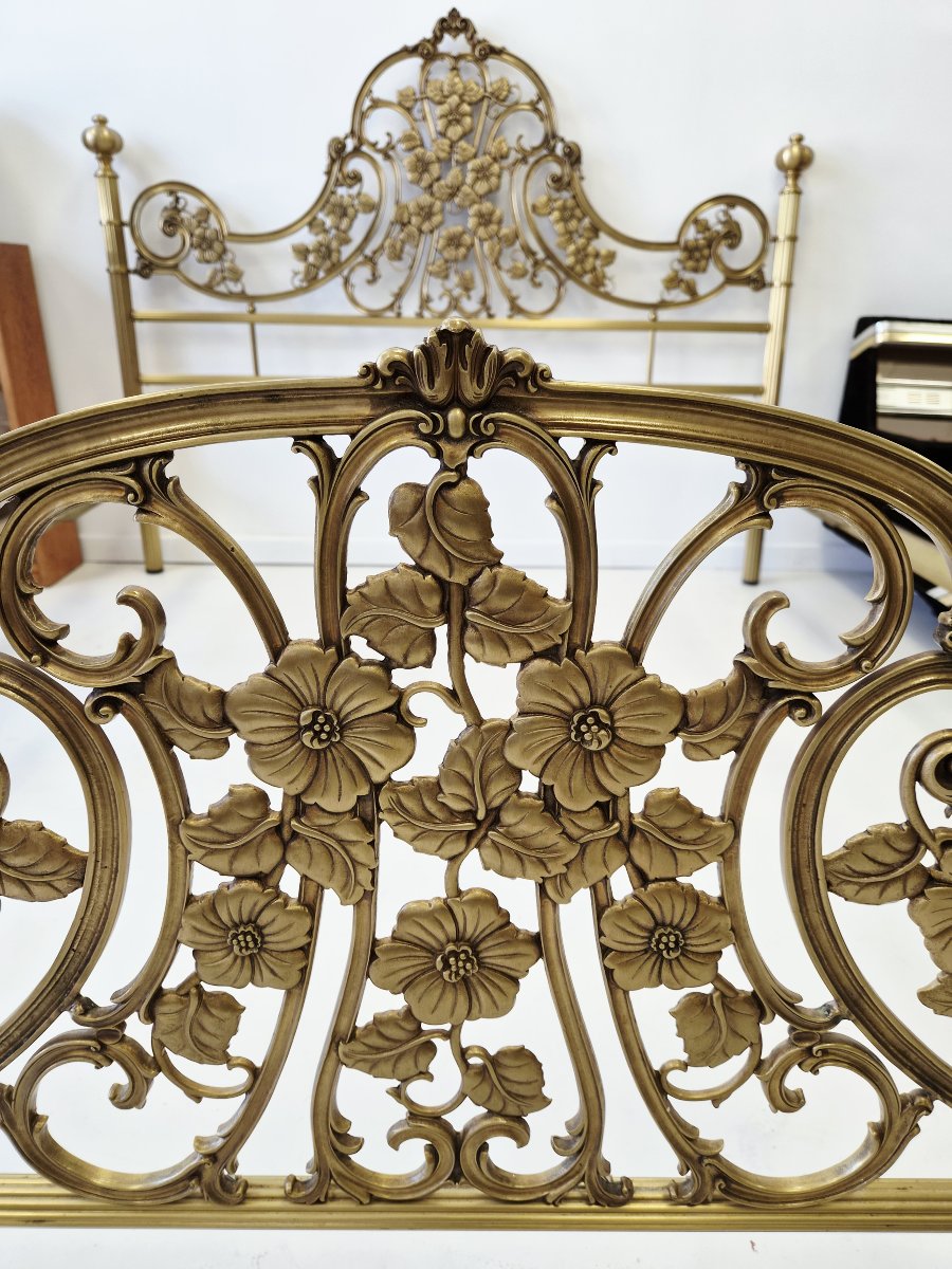 Cadre de lit ancien et ornementé en laiton moulé et bronze doré (style ormolu) – Taille EU King-photo-3
