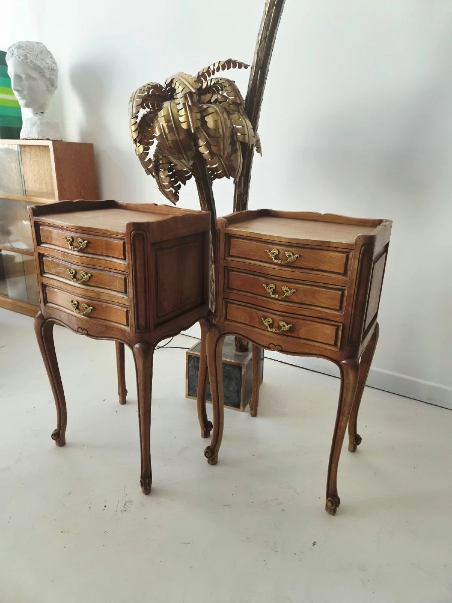 Pair Of Vintage Louis XV-style (french Provincial) Nightstands-photo-1