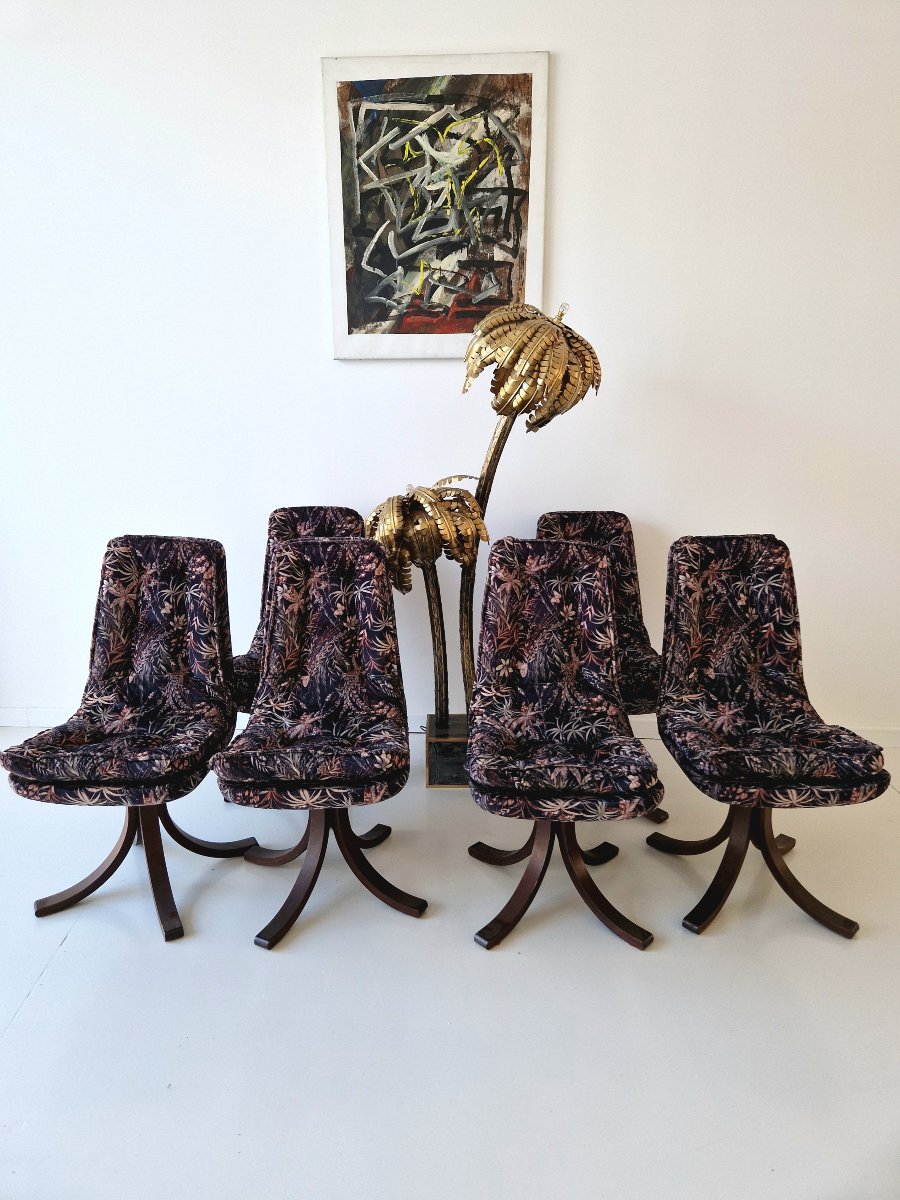 Norwegian Dining Or Living Room Chairs From The 1970s Made Of Bentwood, With A Botanical Pattern