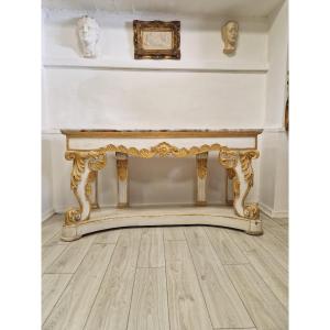 Grande console antique à plateau en marbre, table d'entrée en bois doré, style château.