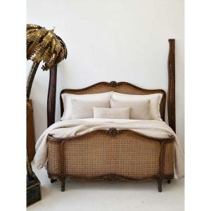 Lit Double Antique En Canne Demi Corbielle De Style Louis XV, France