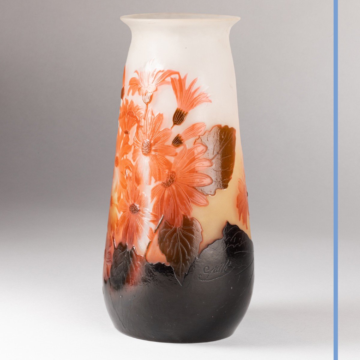 Emile Gallé (1846-1904), vase en verre multicouche aux Marguerites,  XXe-photo-2