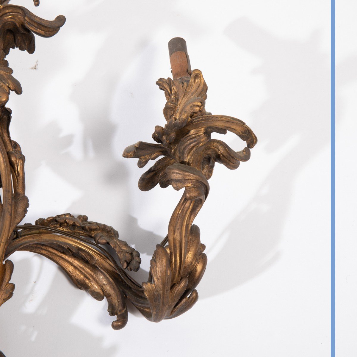 Paire d&#039;appliques de style Louis XV en bronze doré, XIXe-photo-3