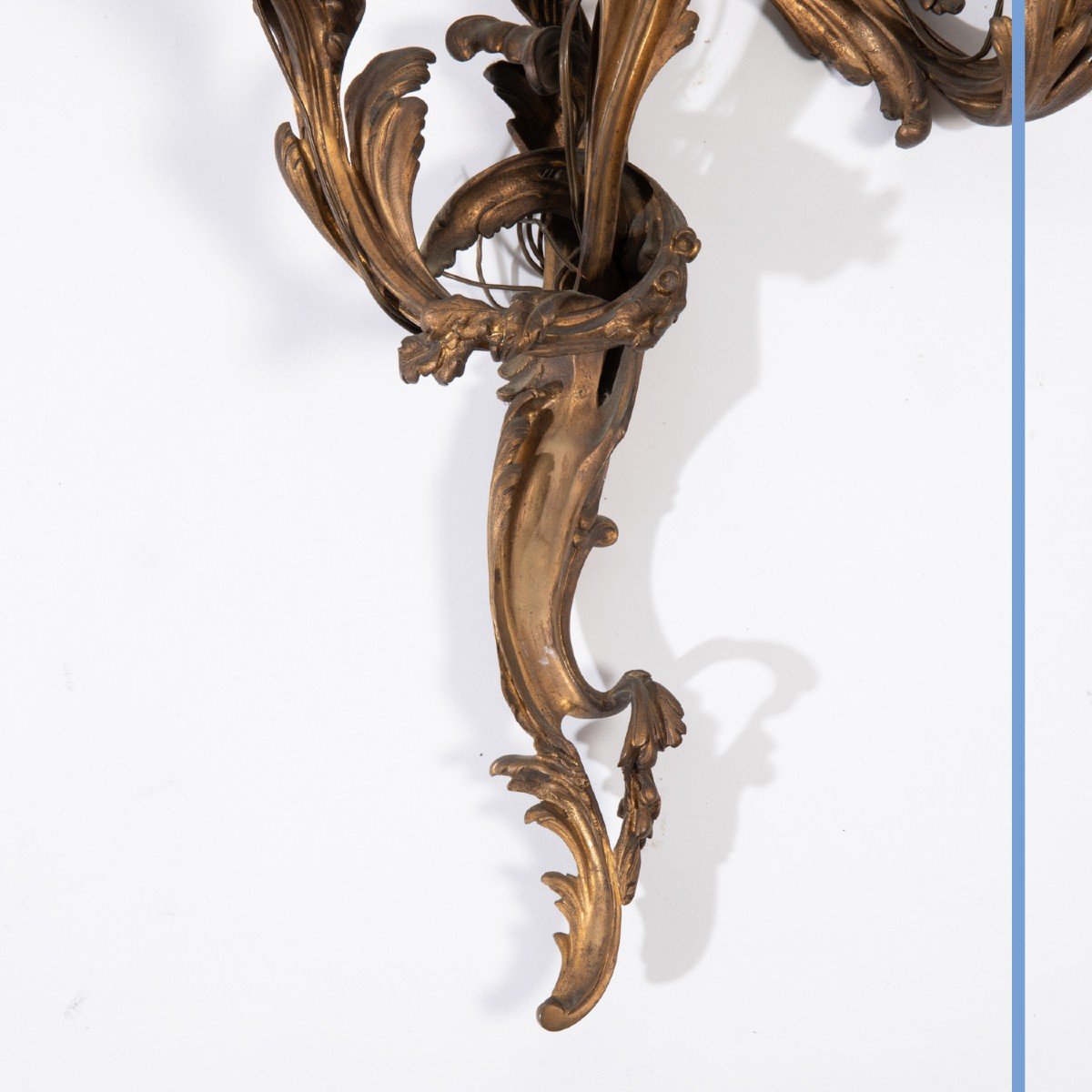 Paire d&#039;appliques de style Louis XV en bronze doré, XIXe-photo-4