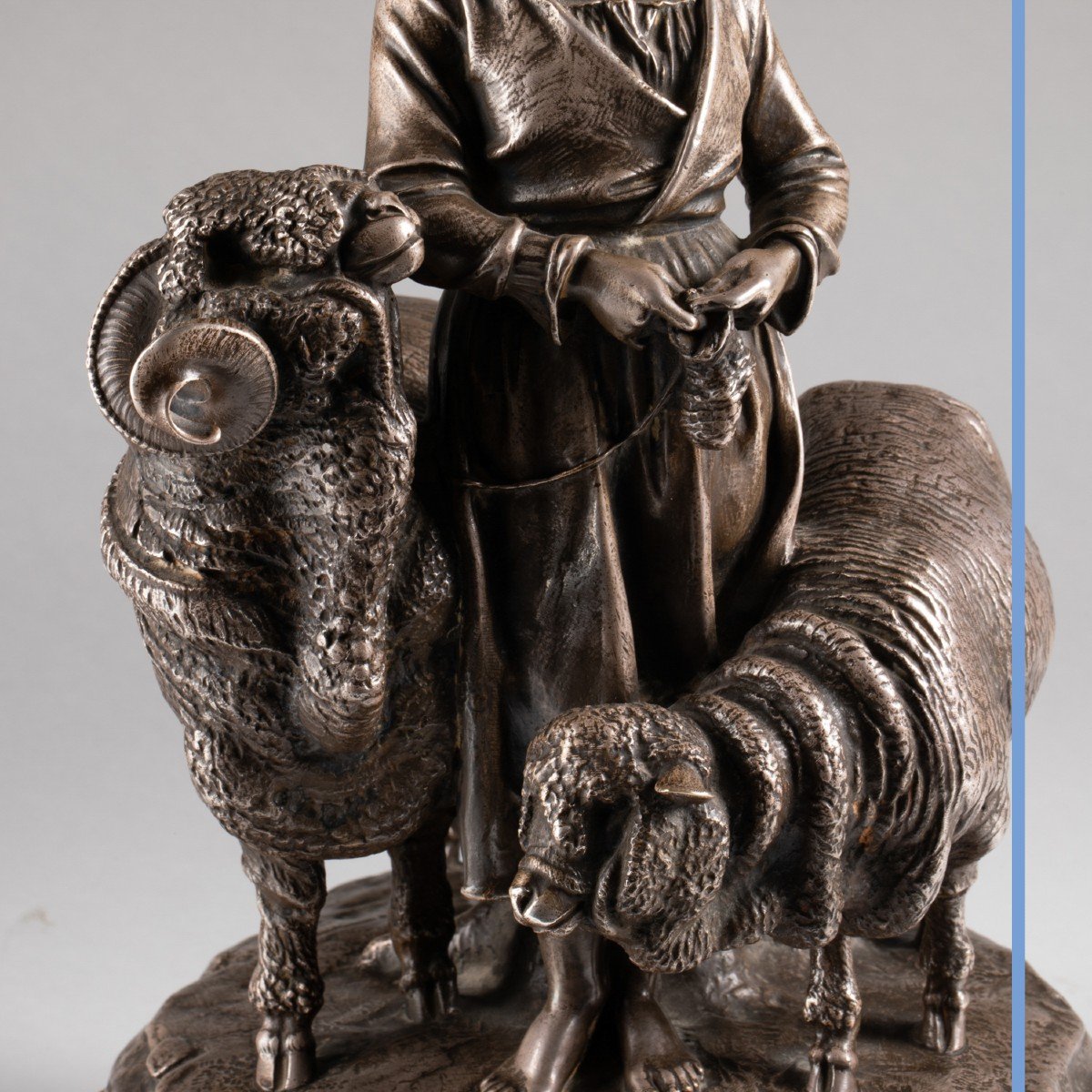 Christofle,  Bergère et ses moutons, trophée agricole en métal, XIXe-photo-1