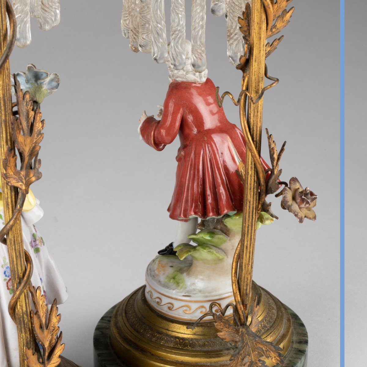 Paire de lampes de chevets, porcelaine et verre, fin XIXe, début XXe-photo-5