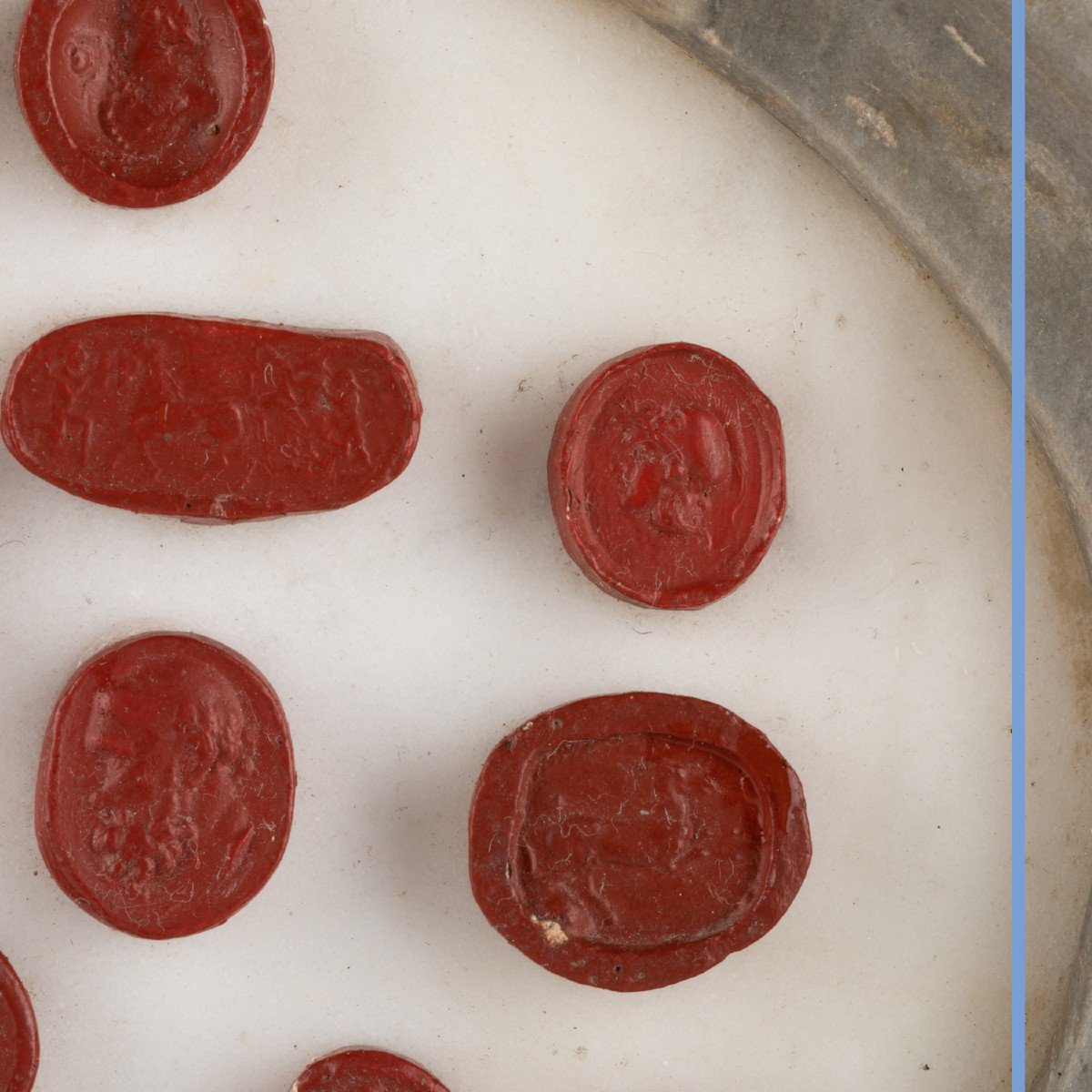 Marble Medallions Presenting A Series Of Cameos In Red Lacquered Plaster, XIXth-photo-4