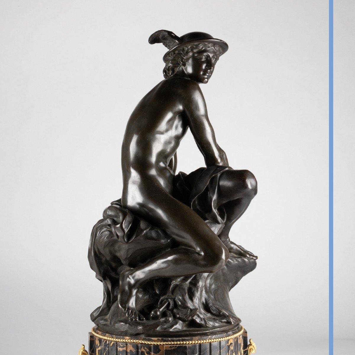 D'après  Jean Batiste Pigalle (1714-1785), Bronze, Mercure attachant ses talonnières, XIXe-photo-4