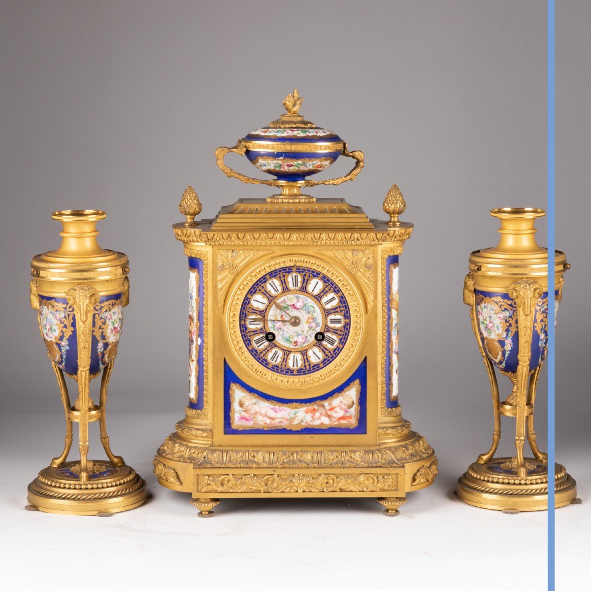 Jean Baptiste Delettrez (1816-1887), garniture de cheminée en bronze et porcelaine, XIXe-photo-2