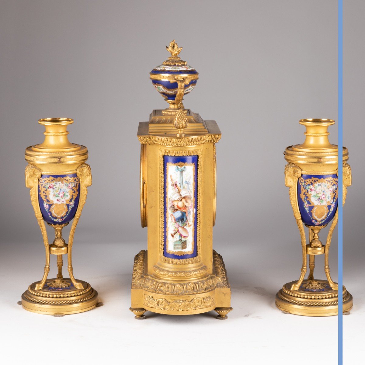 Jean Baptiste Delettrez (1816-1887), garniture de chemin&eacute;e en bronze et porcelaine, XIXe-photo-4