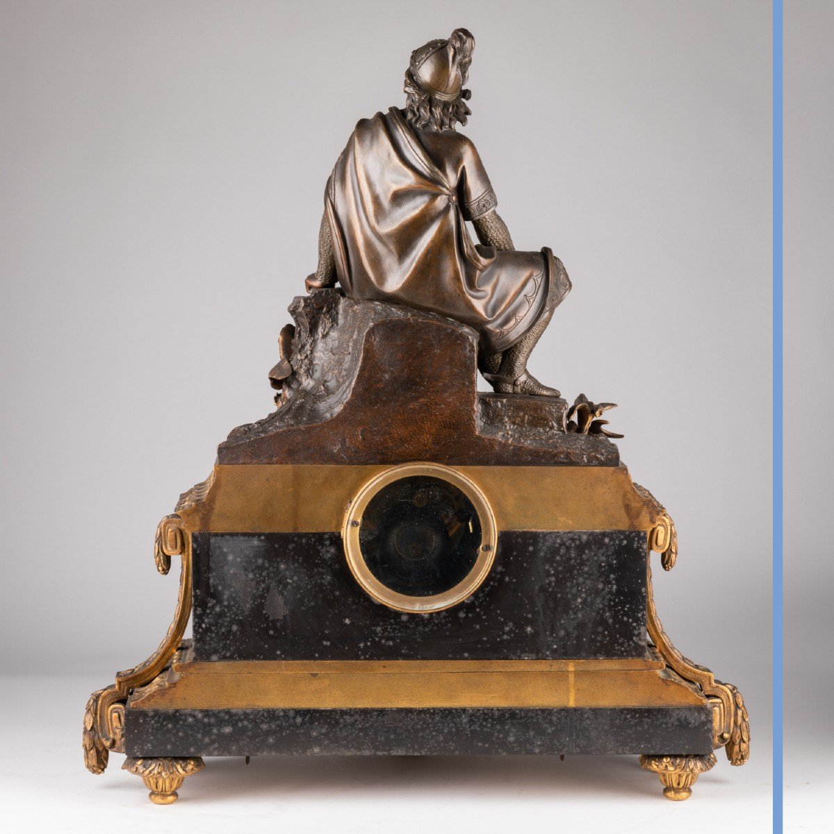 Pendule au guerrier en bronze et marbre noir, XIXe-photo-4