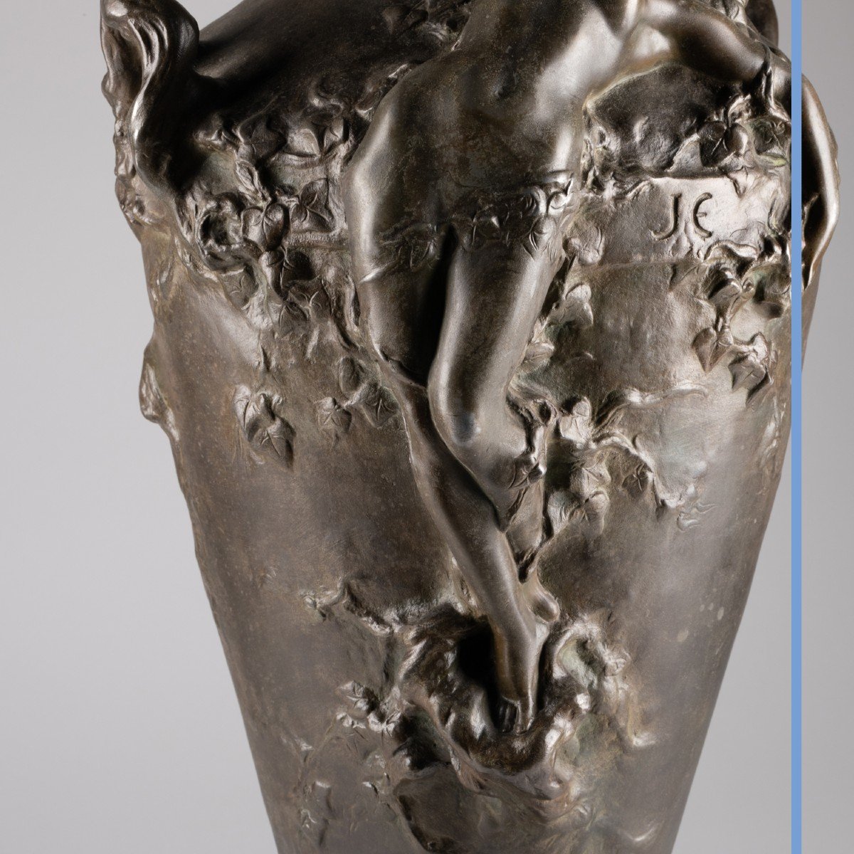 Marcel  Dubut (1865-1933), grand vase amphore en bronze, XIXe -photo-6