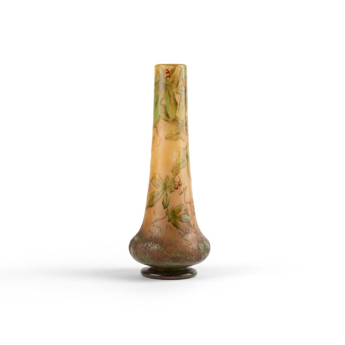 Daum Nancy à la croix de Lorraine, vase en verre  multicouche aux baies rouges, XXe